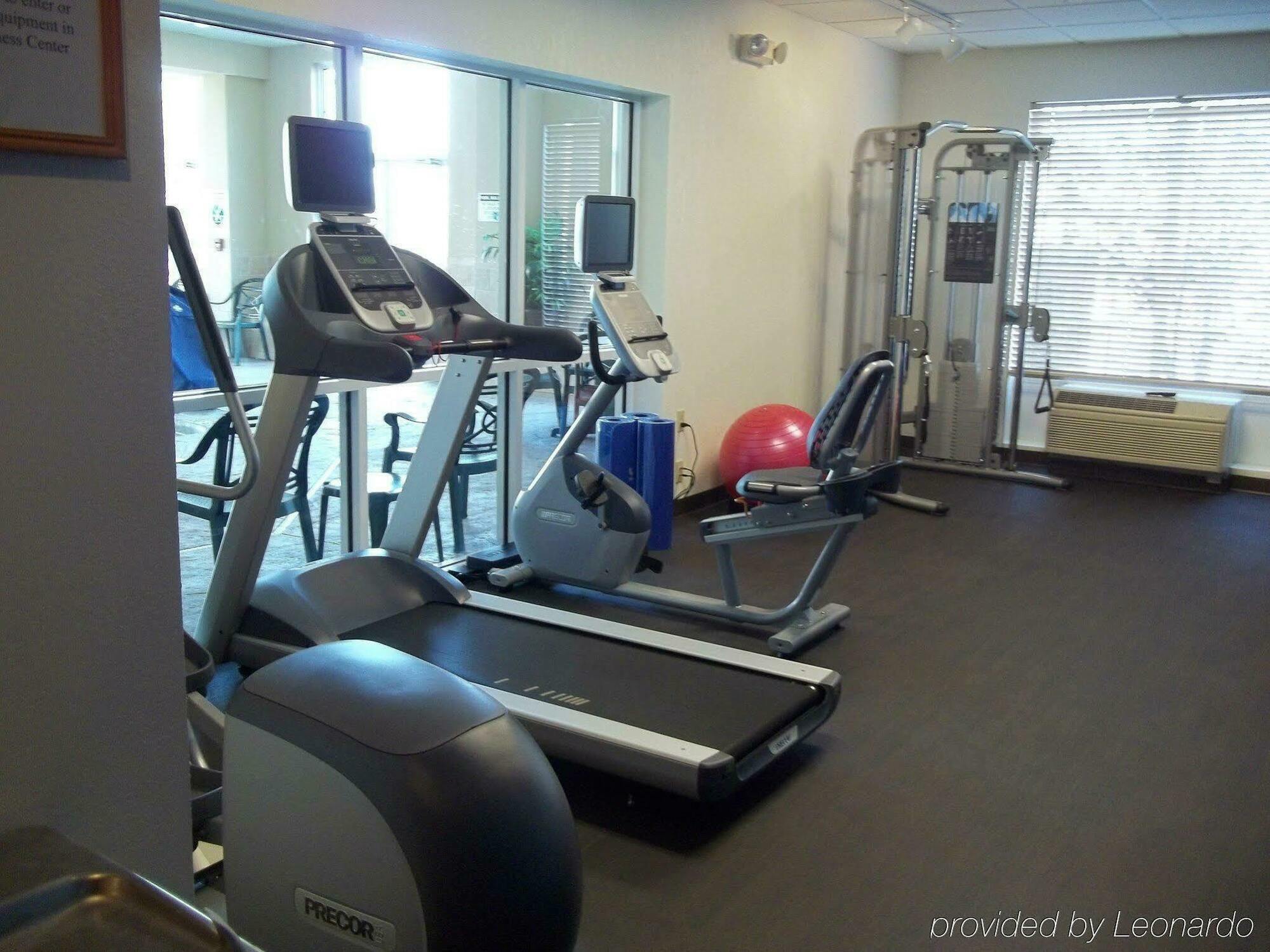 Park Manor Hotel クリフトン・パーク エクステリア 写真 A typical gym
